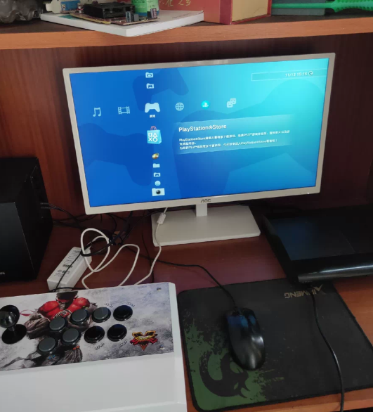 AOC 24寸显示器，8成新，另外有台PS3一起出，单拿不刀。打包可刀